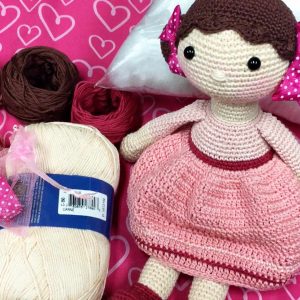 Kit amigurumi para Tejer a la Muñeca Martina de la Academia ((Clases Academia))